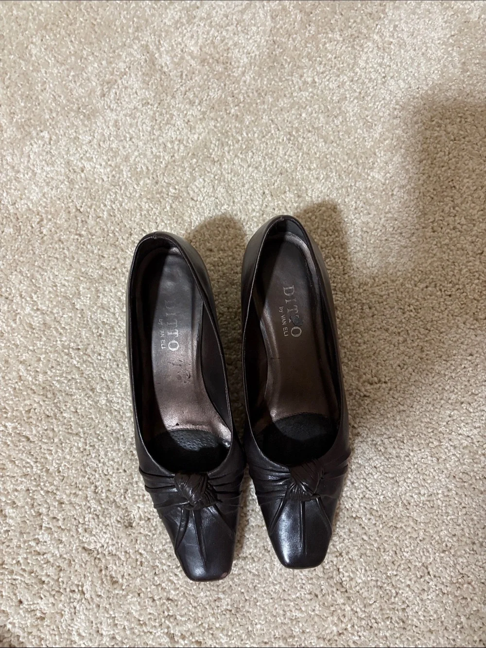Brown Leather Knot-Detail Pumps